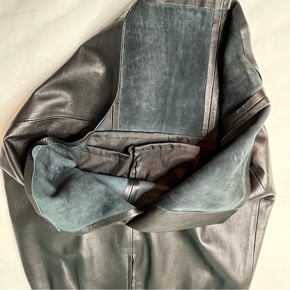 Black Leather Skirt by Images. Size 10 - Picture 7 of 14